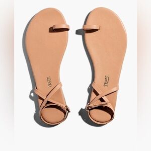 NWOT- TKEES Phoebe Women's Sandals - tan/nude size 9